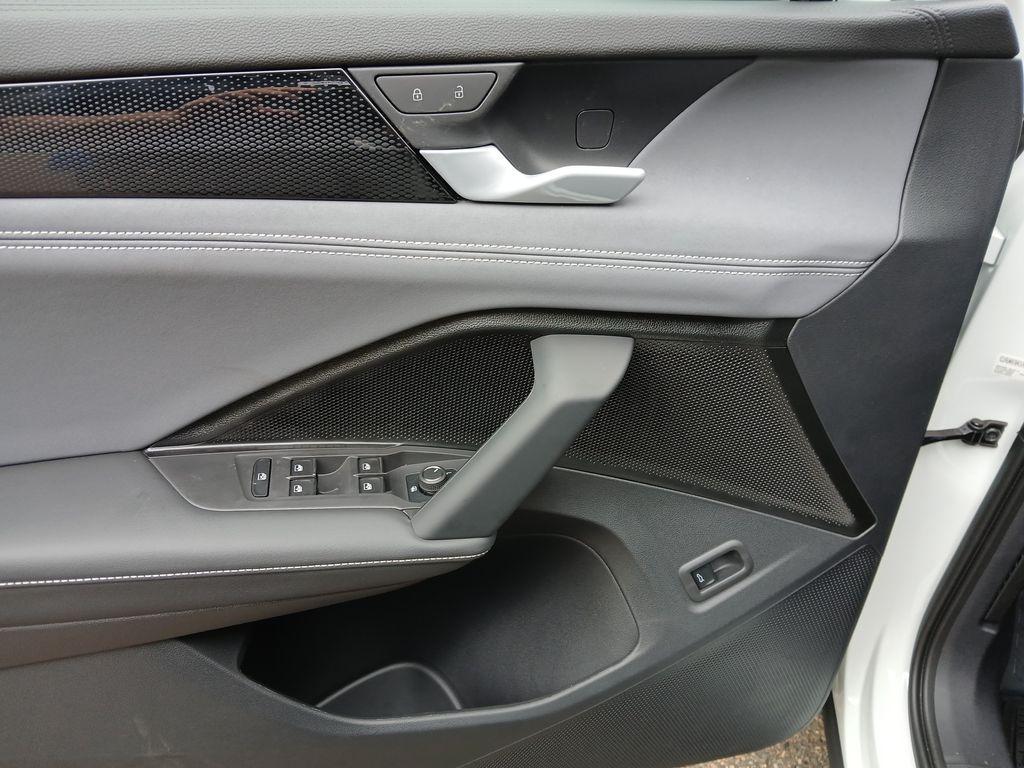 new 2025 Volkswagen Tiguan car, priced at $31,766