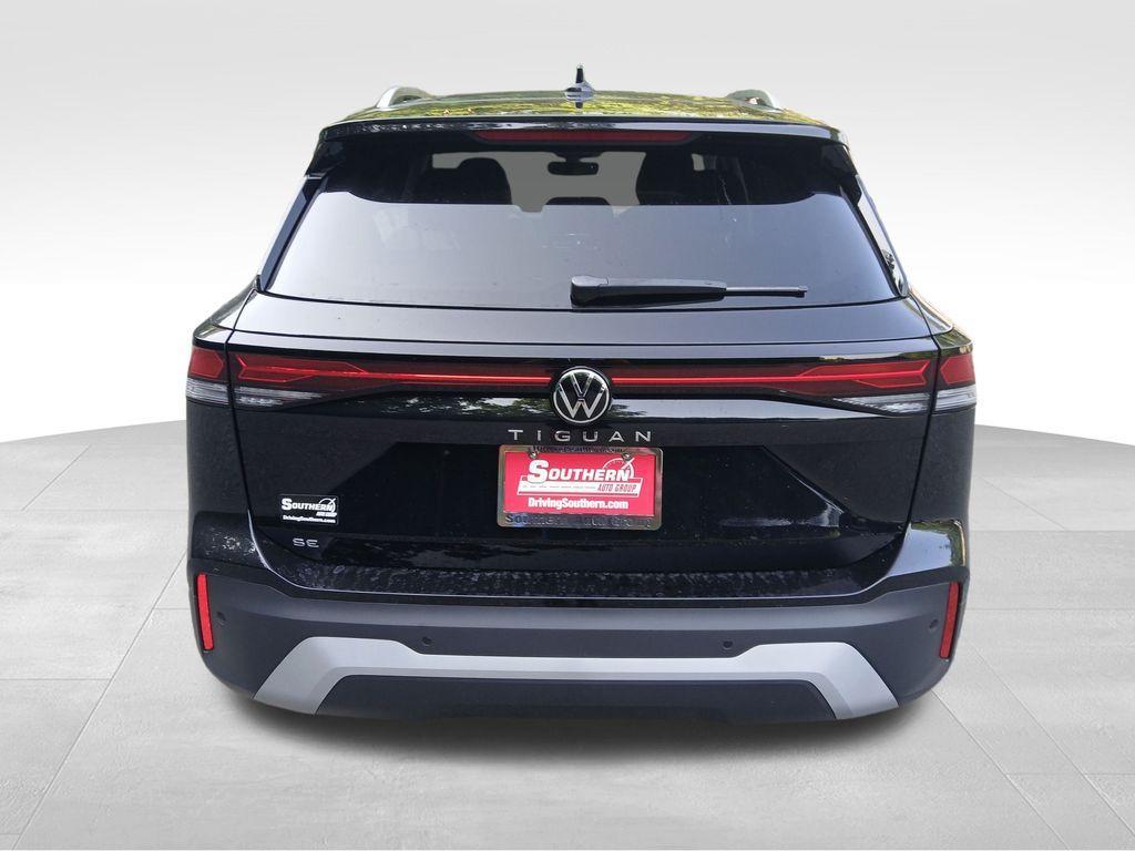 new 2025 Volkswagen Tiguan car, priced at $32,884