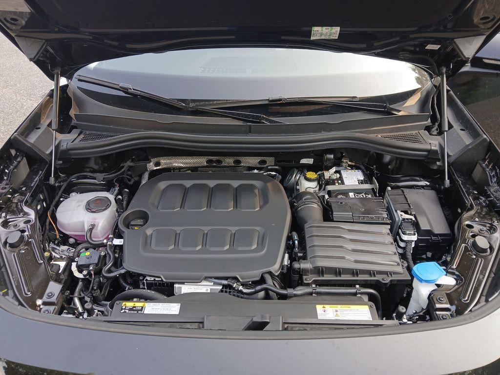 new 2025 Volkswagen Tiguan car, priced at $32,884