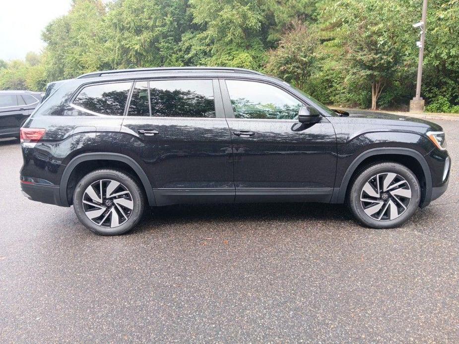 new 2024 Volkswagen Atlas car, priced at $41,691