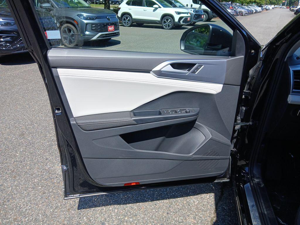 new 2025 Volkswagen Taos car, priced at $25,996