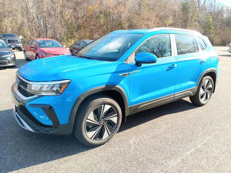 new 2024 Volkswagen Taos car, priced at $29,614