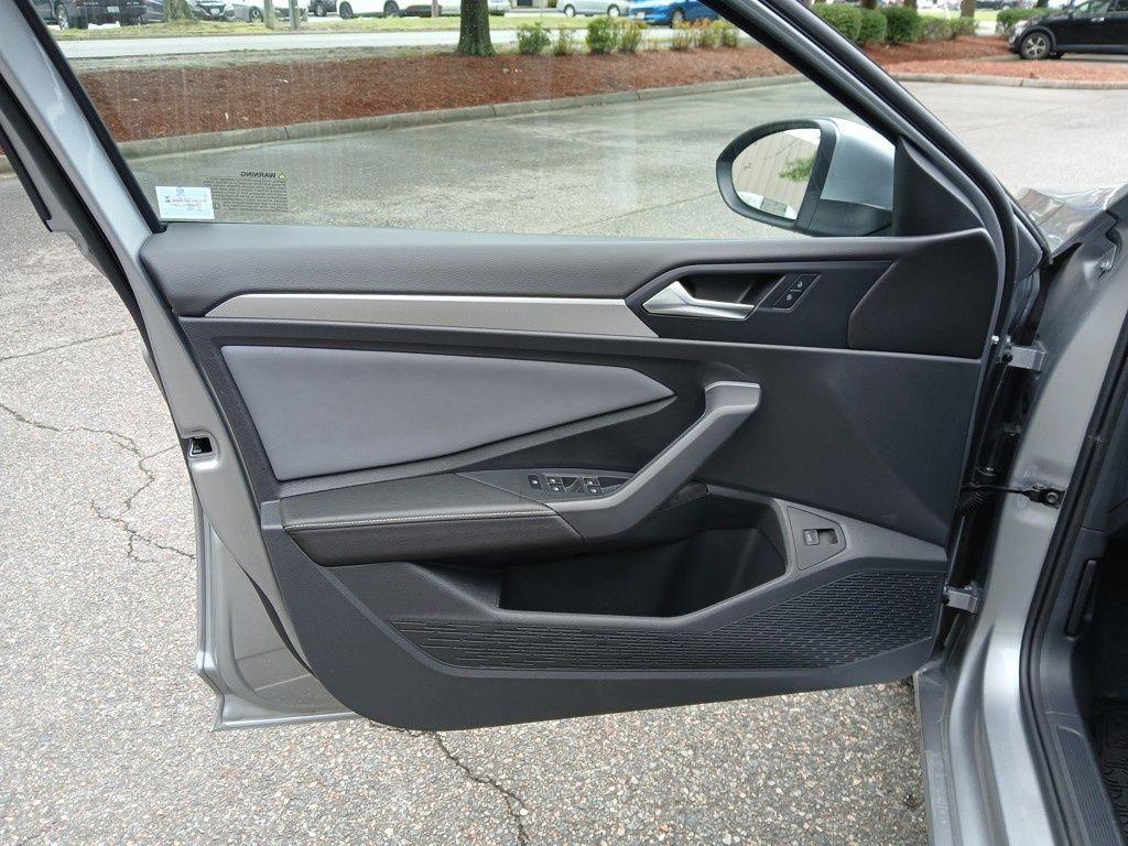 new 2025 Volkswagen Jetta car, priced at $27,152