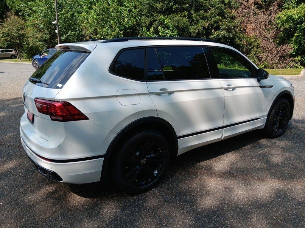 new 2024 Volkswagen Tiguan car, priced at $33,768