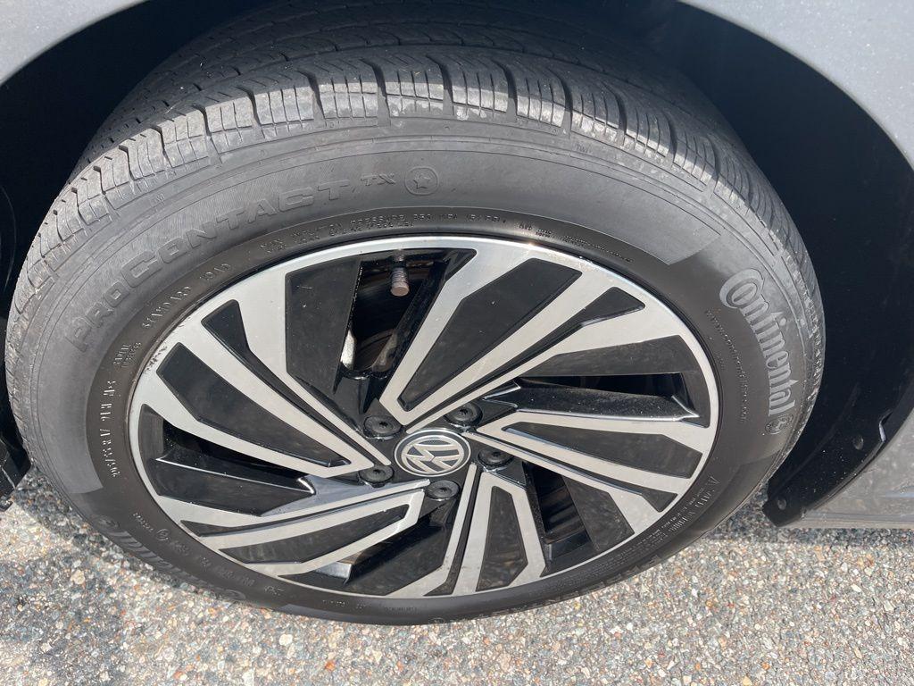 used 2021 Volkswagen Jetta car, priced at $17,925