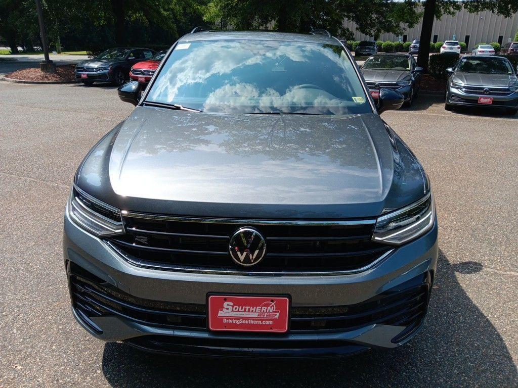 new 2024 Volkswagen Tiguan car, priced at $33,389