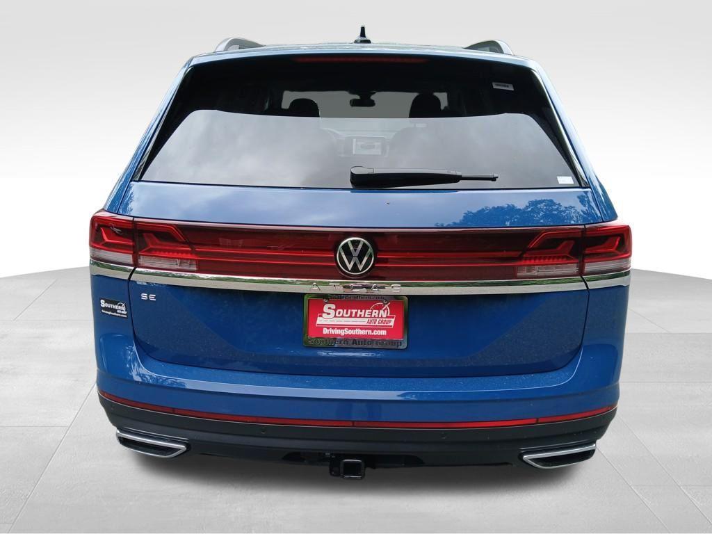 new 2025 Volkswagen Atlas car, priced at $43,447