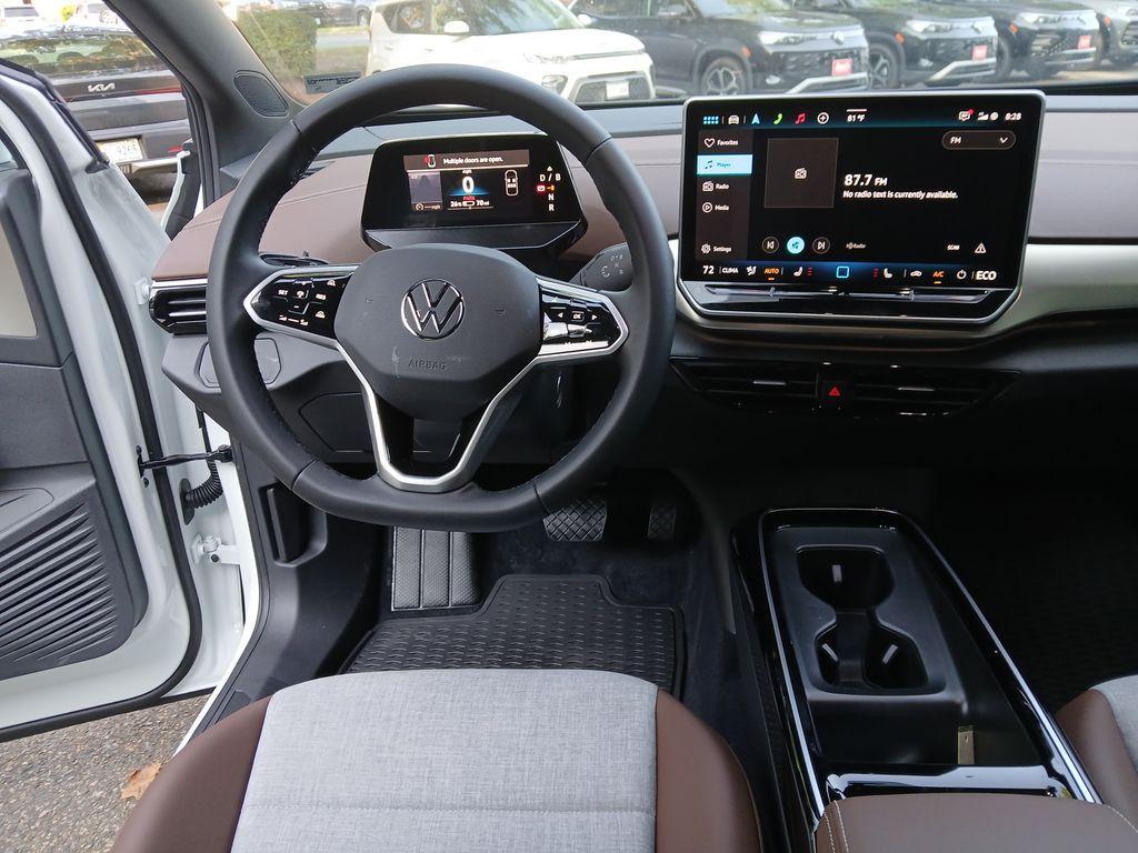 new 2025 Volkswagen ID.4 car, priced at $37,221