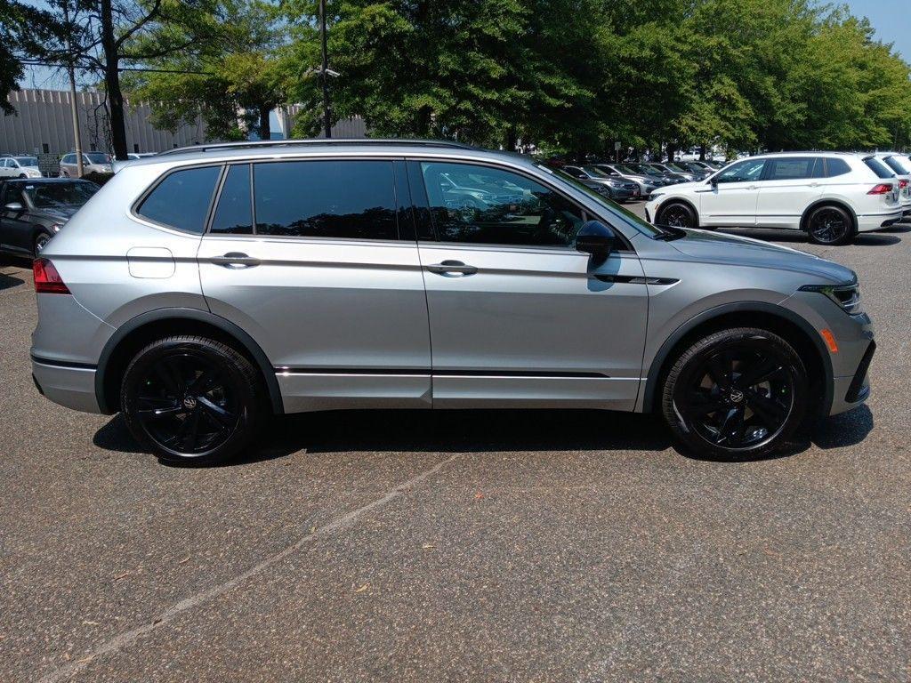 new 2024 Volkswagen Tiguan car, priced at $33,389