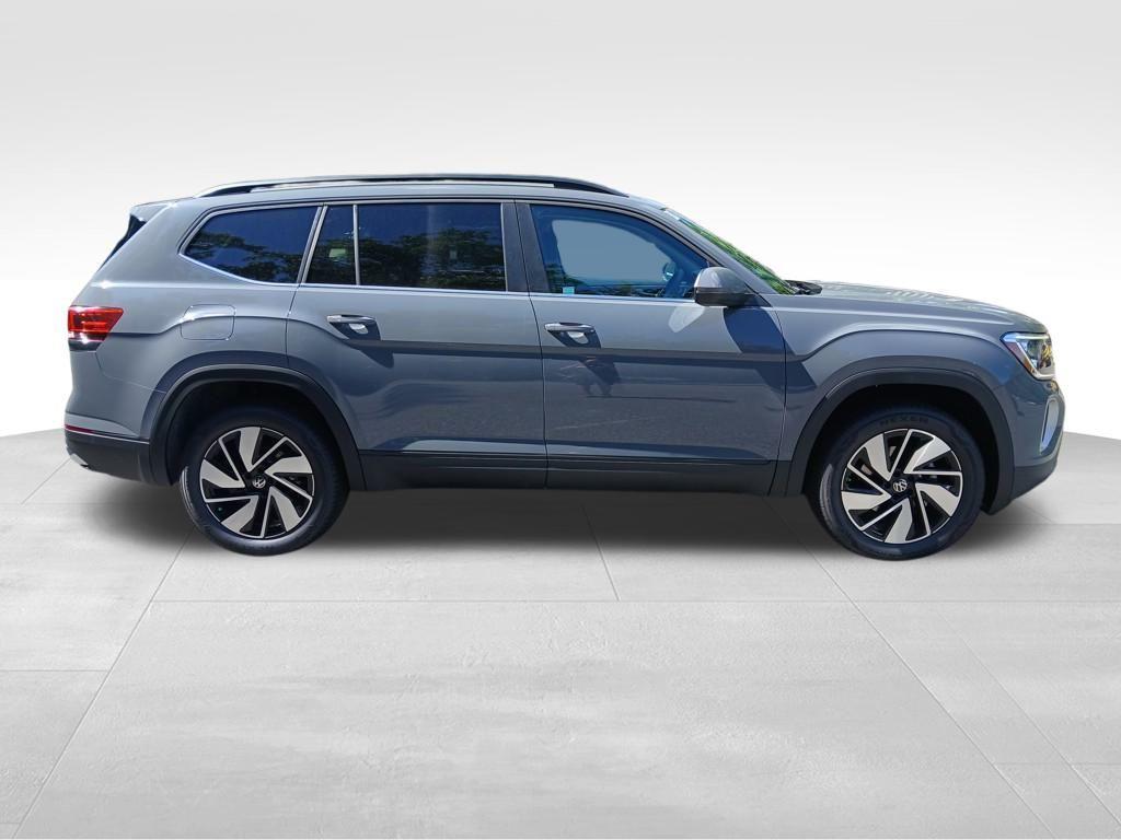 new 2025 Volkswagen Atlas car, priced at $40,127