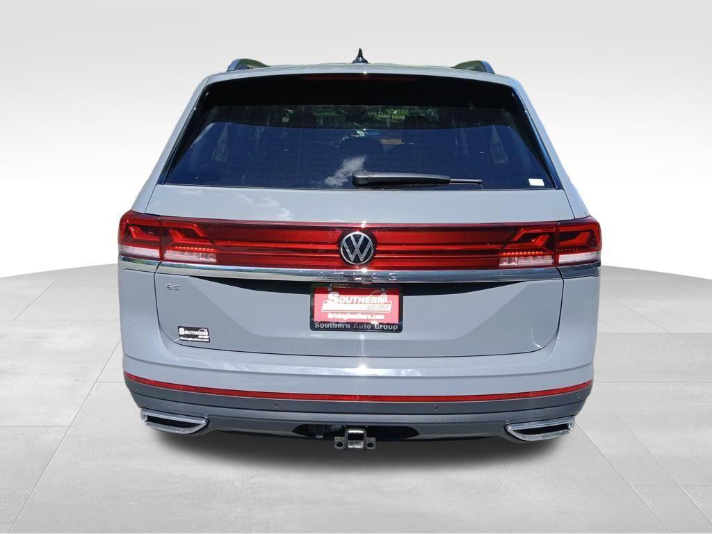new 2025 Volkswagen Atlas car, priced at $40,127