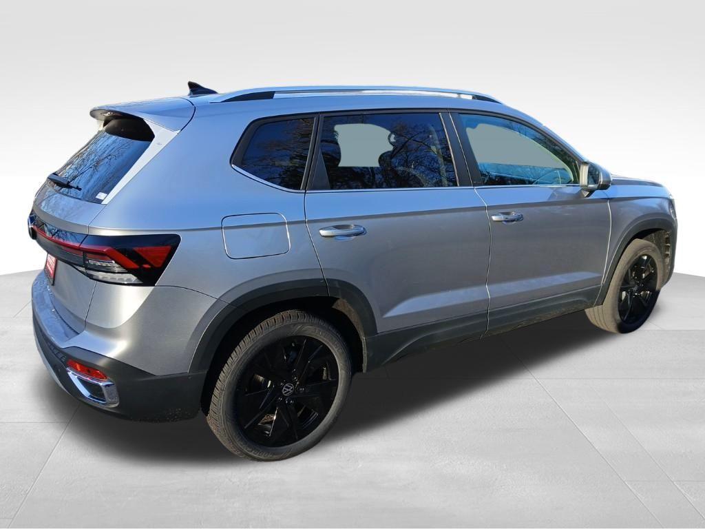 new 2025 Volkswagen Taos car, priced at $29,868