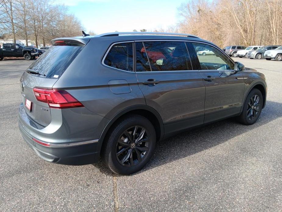 new 2024 Volkswagen Tiguan car, priced at $33,756