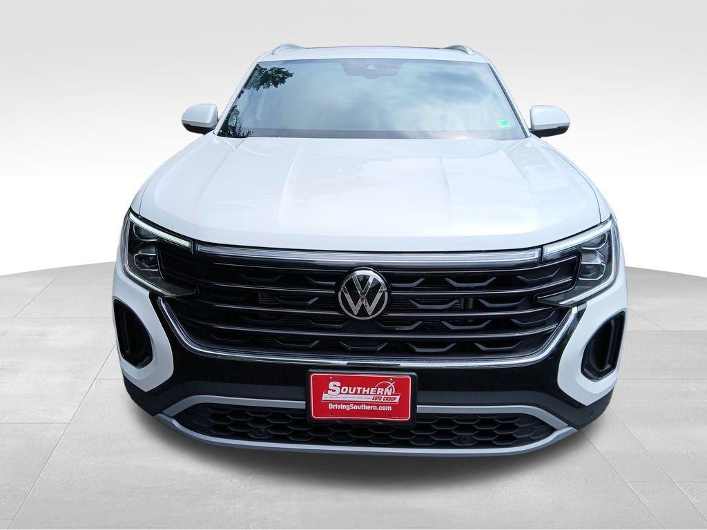 new 2026 Volkswagen Atlas Cross Sport car, priced at $48,132