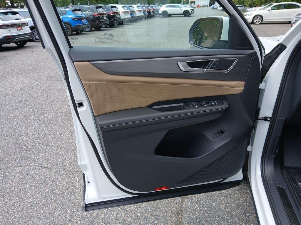 new 2026 Volkswagen Atlas Cross Sport car, priced at $48,132