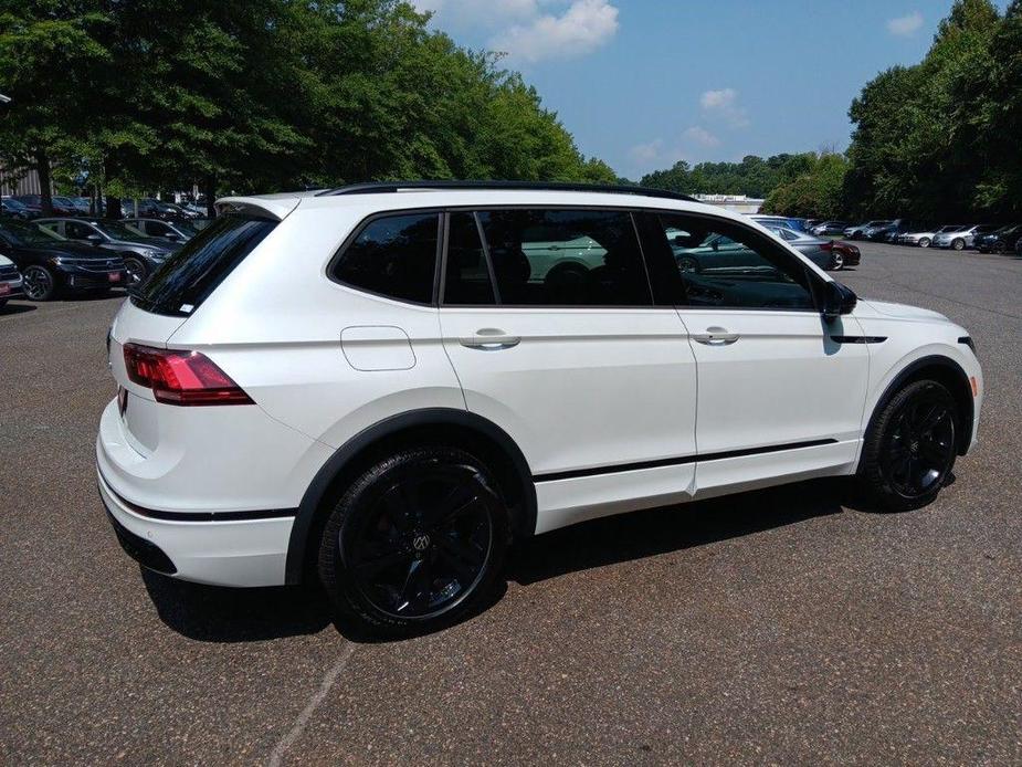 new 2024 Volkswagen Tiguan car, priced at $33,768