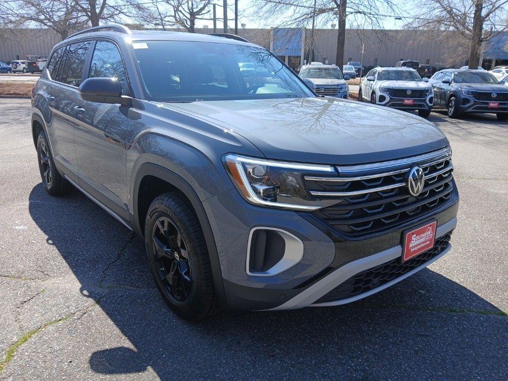 new 2025 Volkswagen Atlas car, priced at $45,771