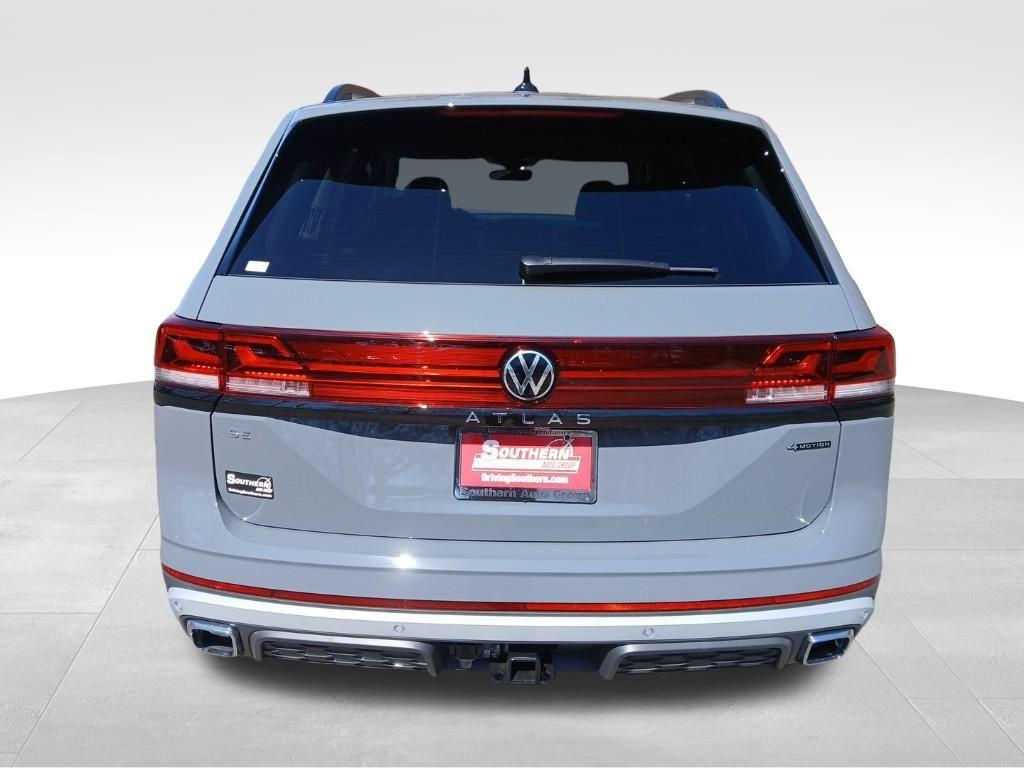 new 2025 Volkswagen Atlas car, priced at $45,771
