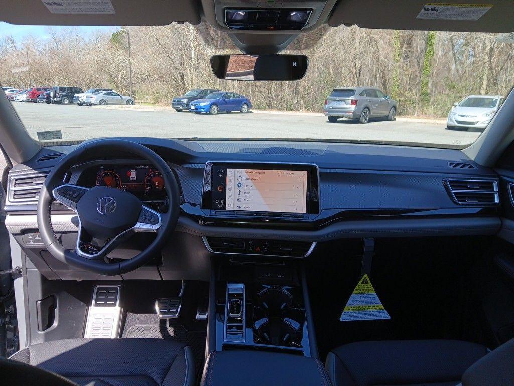 new 2025 Volkswagen Atlas car, priced at $45,771