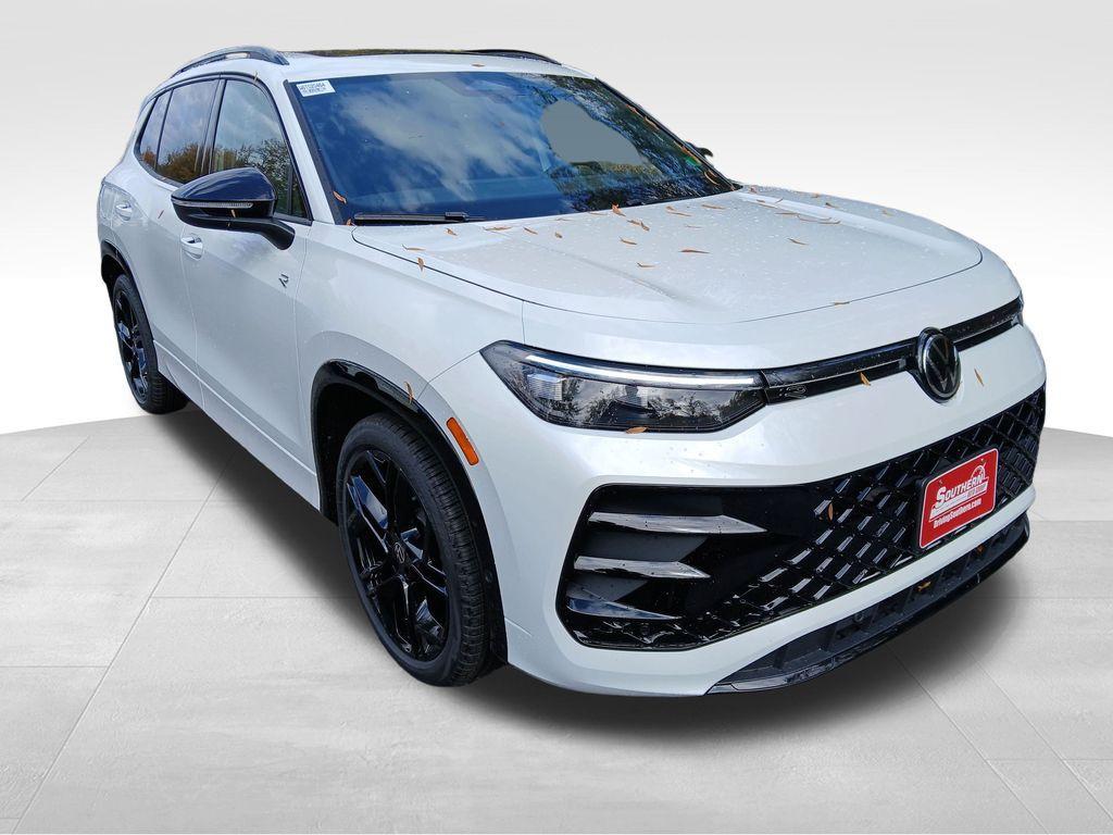 new 2026 Volkswagen Tiguan car, priced at $38,425