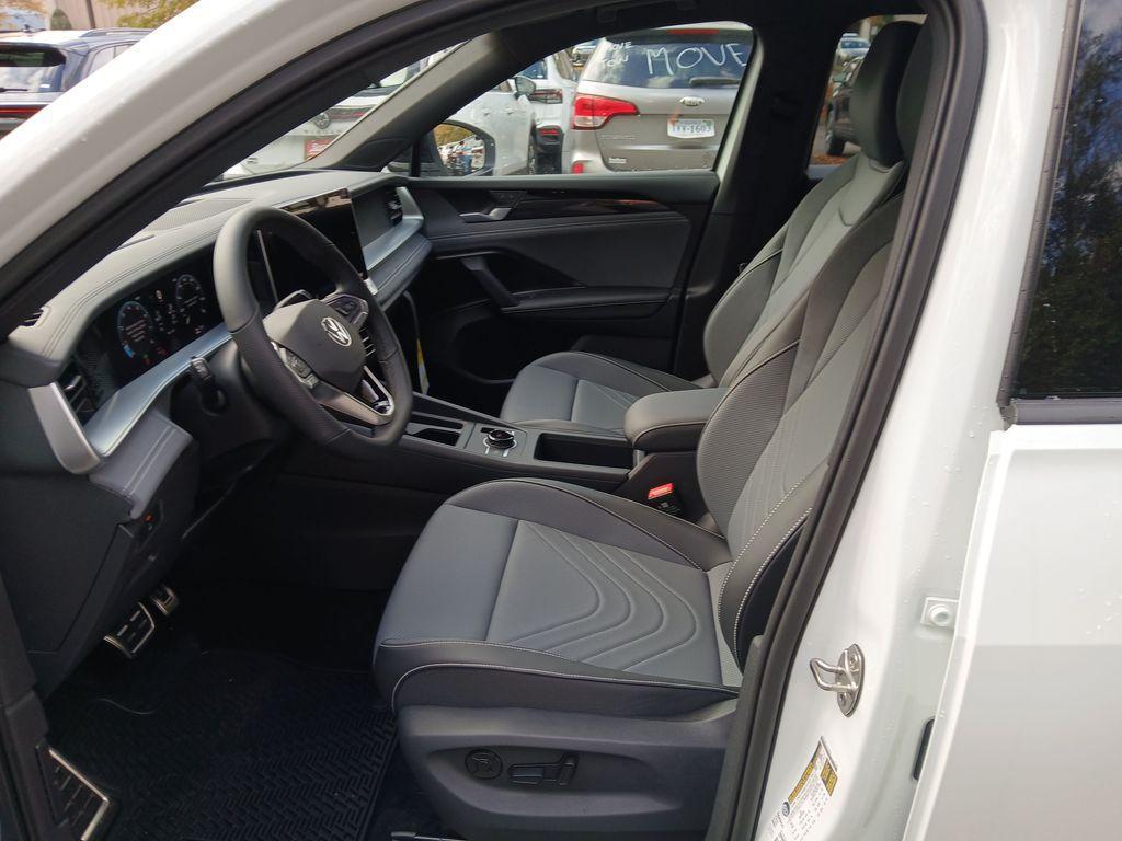 new 2026 Volkswagen Tiguan car, priced at $38,425