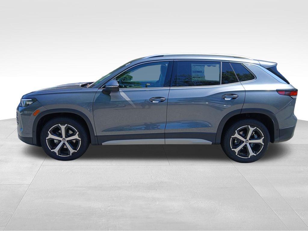 new 2025 Volkswagen Tiguan car, priced at $31,334