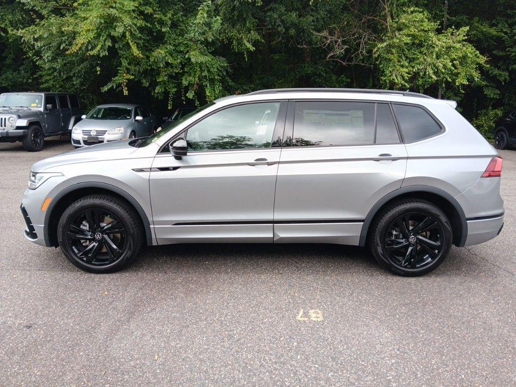 new 2024 Volkswagen Tiguan car, priced at $34,504