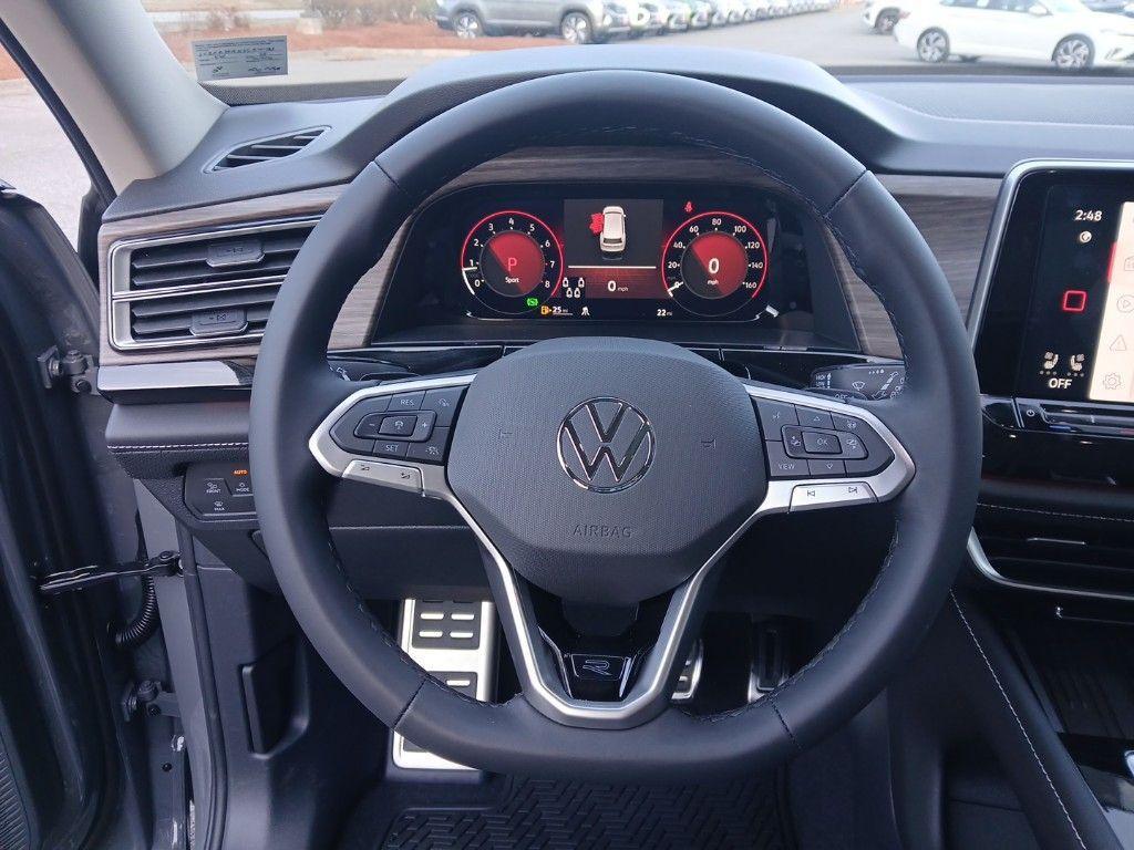 new 2025 Volkswagen Atlas car, priced at $54,846