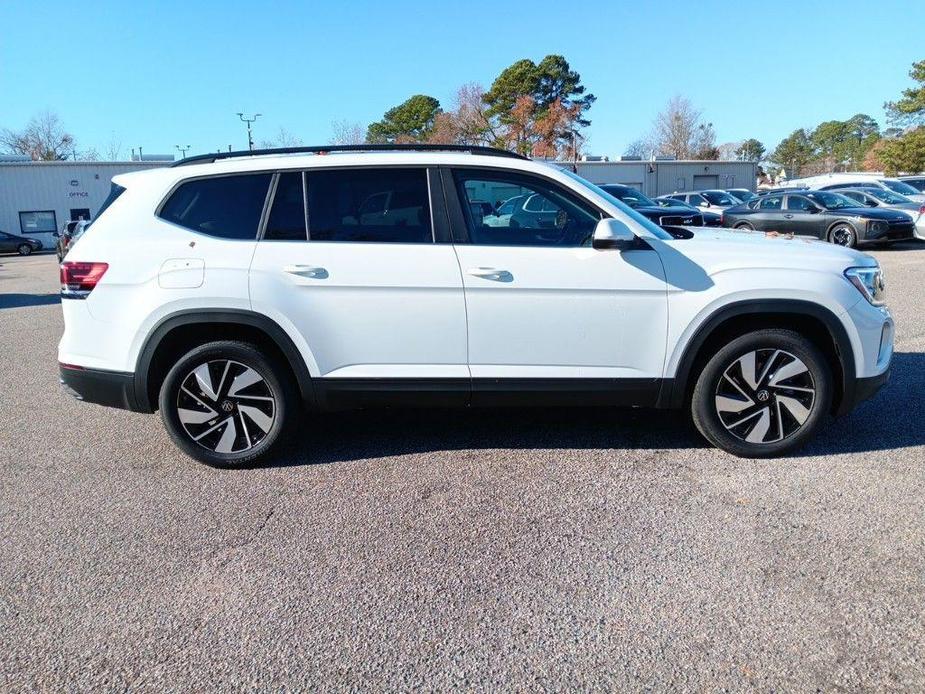 new 2025 Volkswagen Atlas car, priced at $45,750