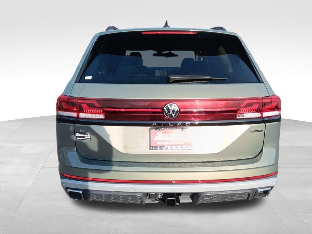 used 2025 Volkswagen Atlas car, priced at $44,550