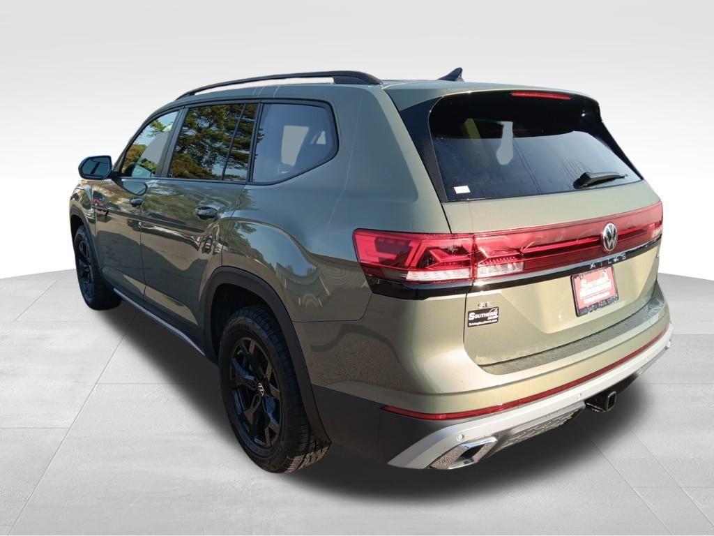 used 2025 Volkswagen Atlas car, priced at $44,550