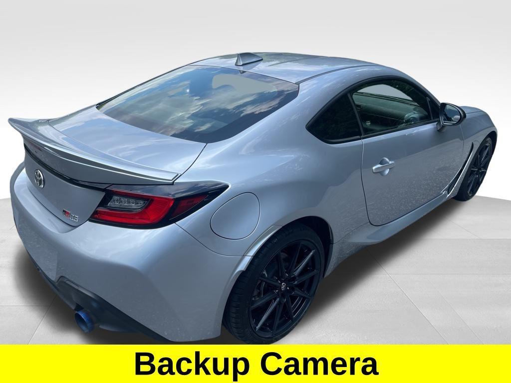 used 2023 Toyota GR86 car, priced at $30,737