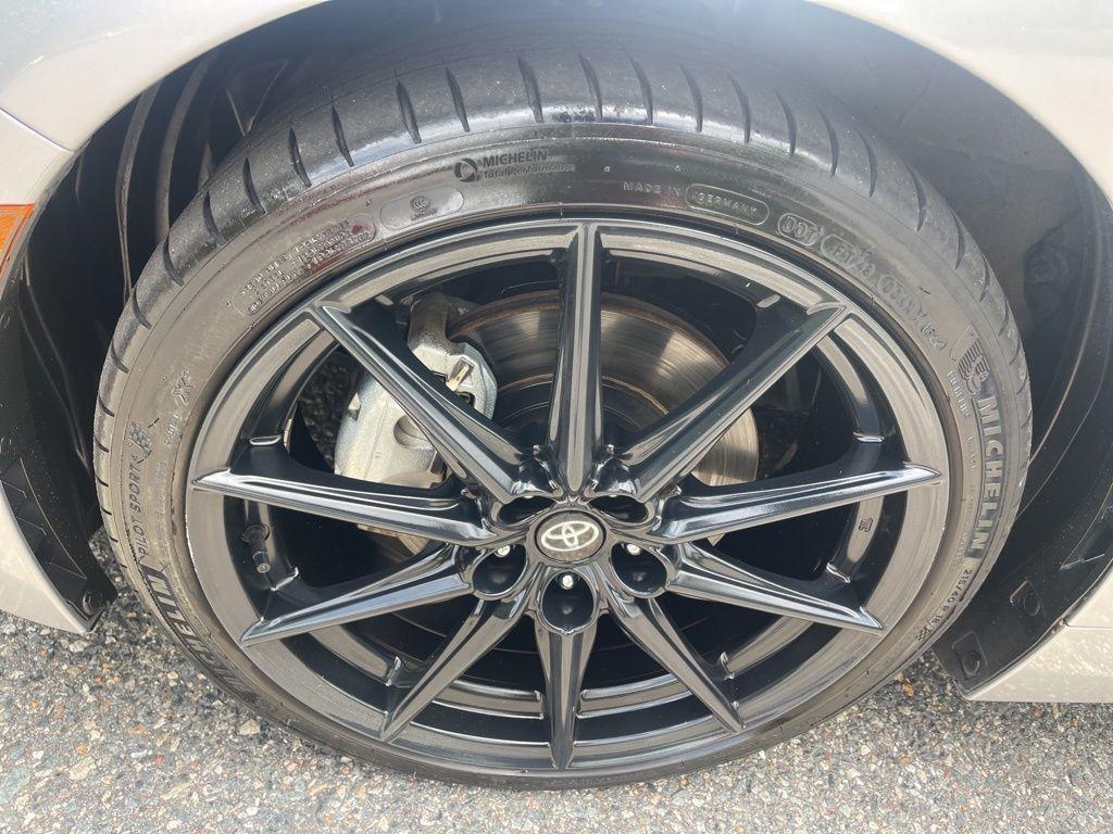 used 2023 Toyota GR86 car, priced at $30,737