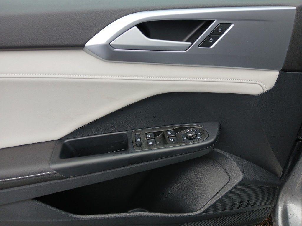new 2025 Volkswagen Taos car, priced at $31,142