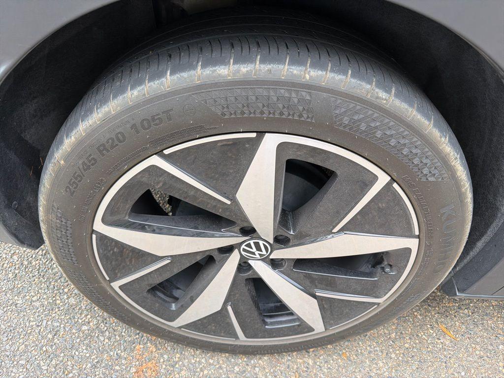 used 2023 Volkswagen ID.4 car, priced at $22,955