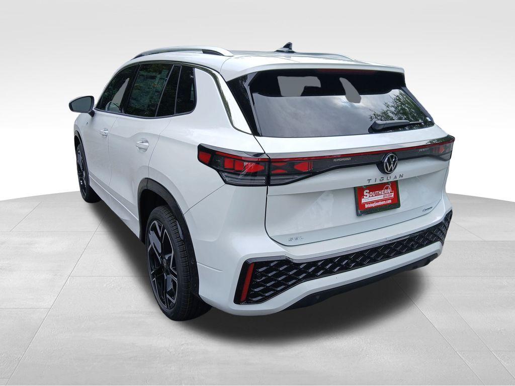 new 2025 Volkswagen Tiguan car, priced at $42,031