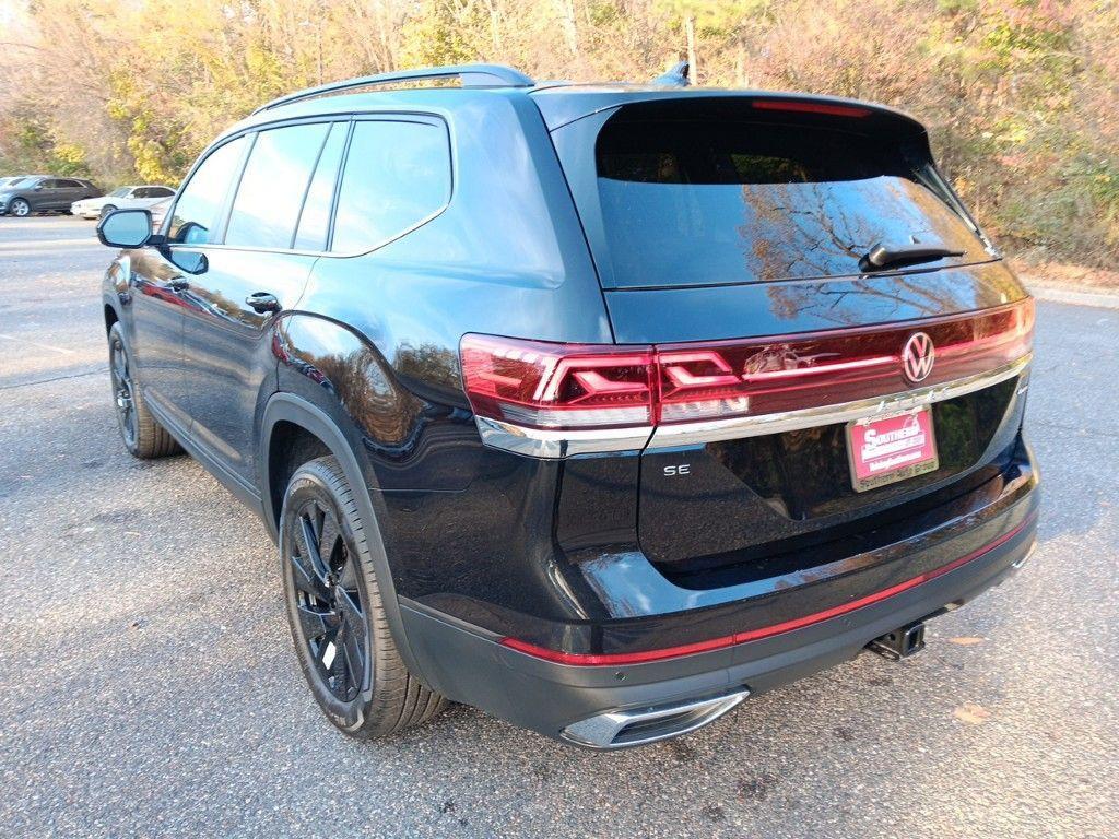 new 2025 Volkswagen Atlas car, priced at $45,800