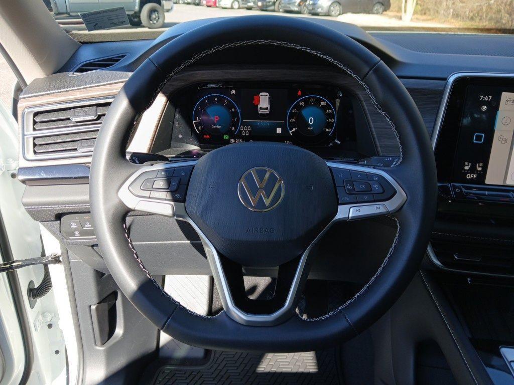 new 2025 Volkswagen Atlas car, priced at $47,298