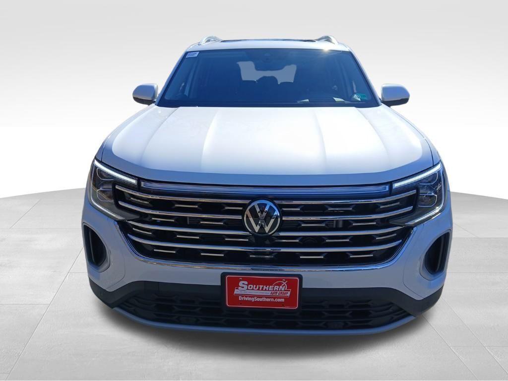 new 2025 Volkswagen Atlas car, priced at $47,298