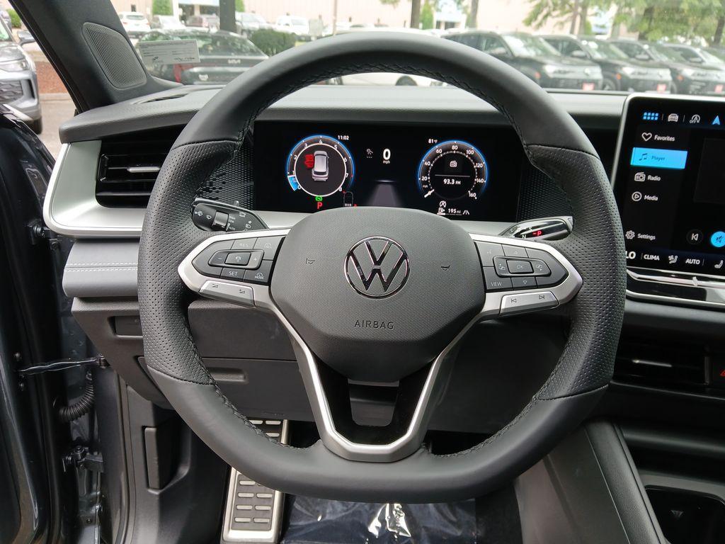new 2025 Volkswagen Tiguan car, priced at $37,372