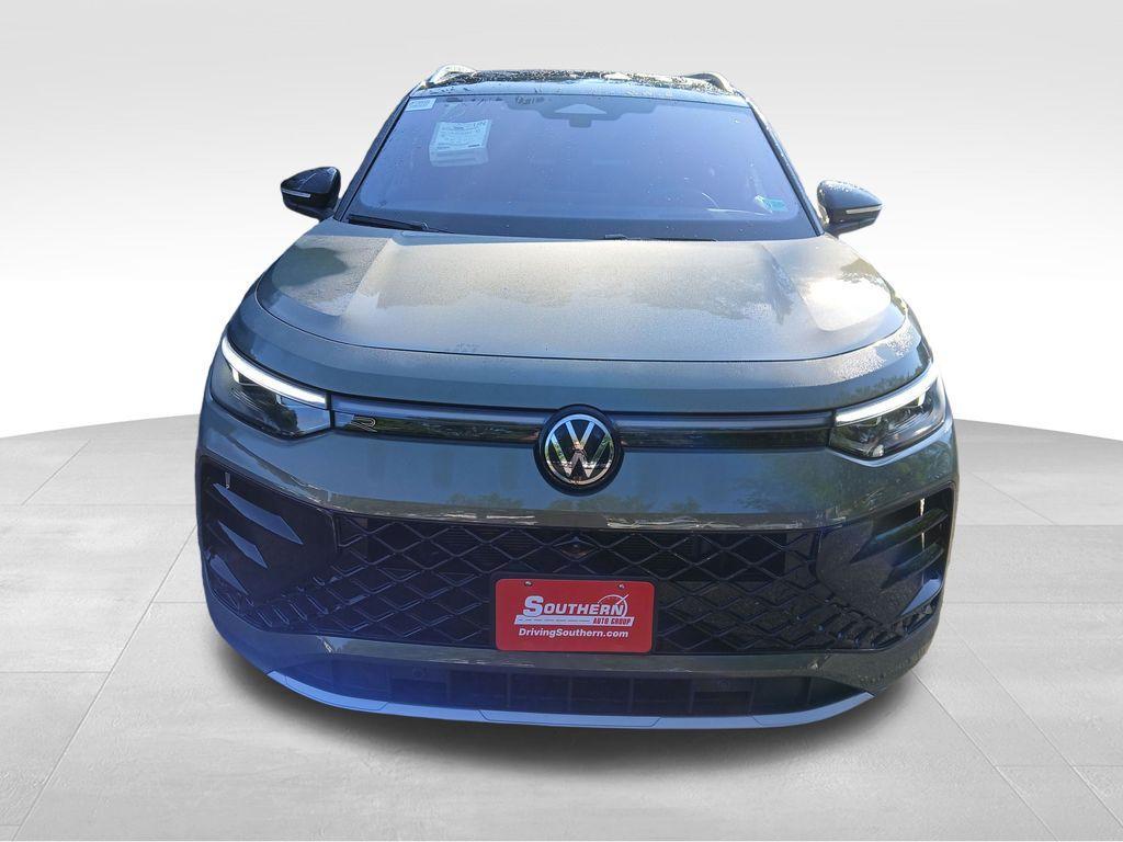 new 2025 Volkswagen Tiguan car, priced at $42,411