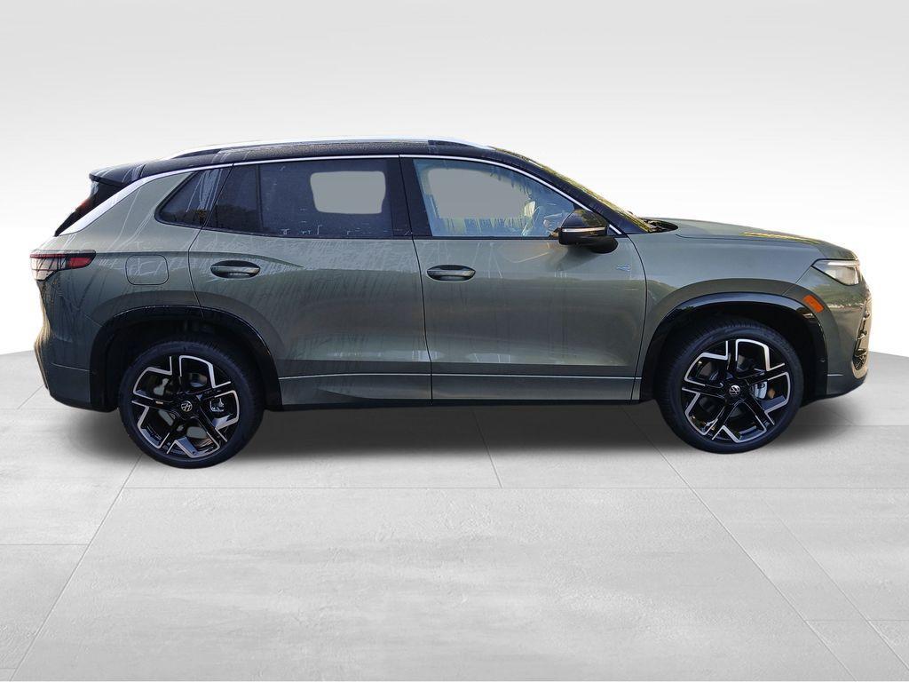 new 2025 Volkswagen Tiguan car, priced at $42,411