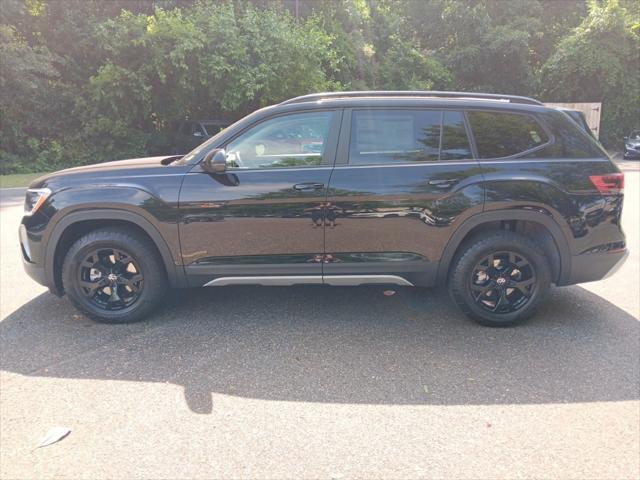 new 2024 Volkswagen Atlas car, priced at $46,750