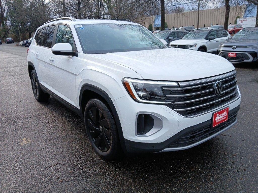 new 2025 Volkswagen Atlas car, priced at $44,475