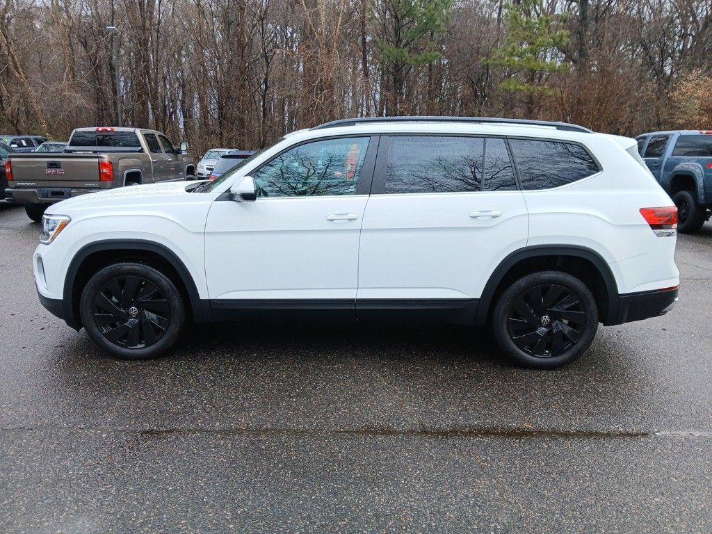 new 2025 Volkswagen Atlas car, priced at $44,475