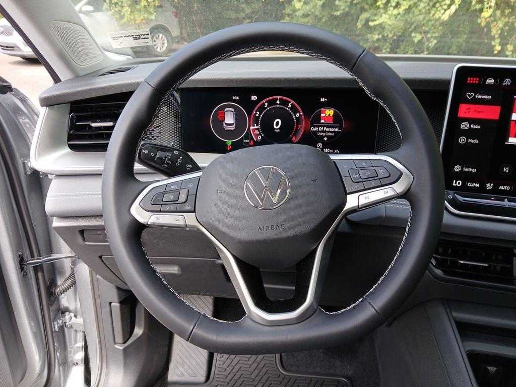 new 2025 Volkswagen Tiguan car, priced at $35,355