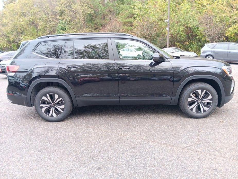 new 2025 Volkswagen Atlas car, priced at $40,052