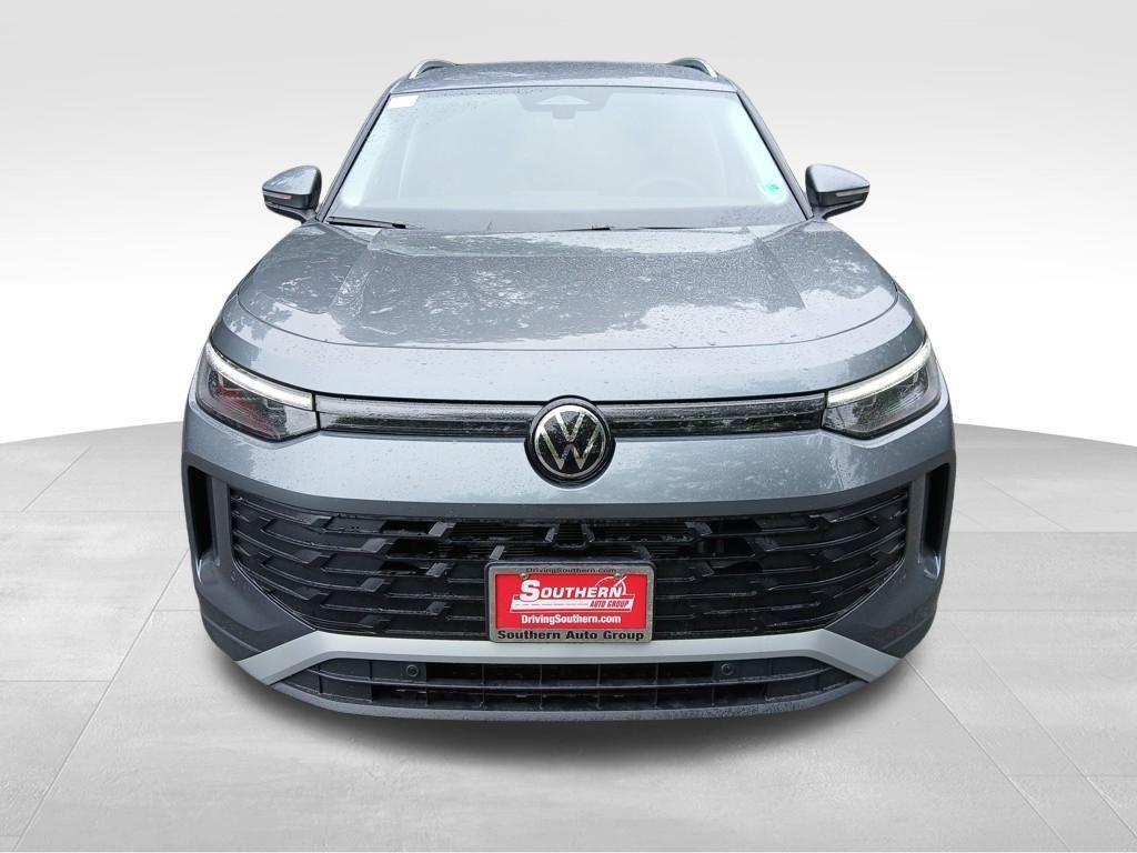 new 2025 Volkswagen Tiguan car, priced at $29,925