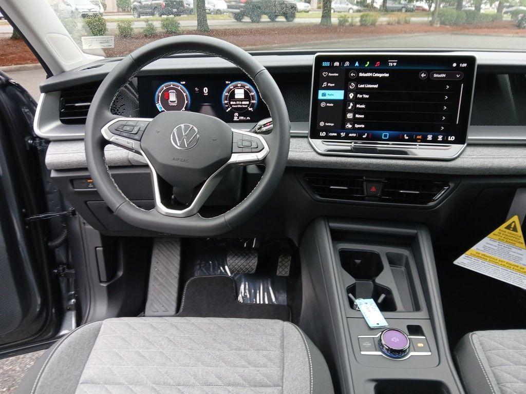 new 2025 Volkswagen Tiguan car, priced at $29,925