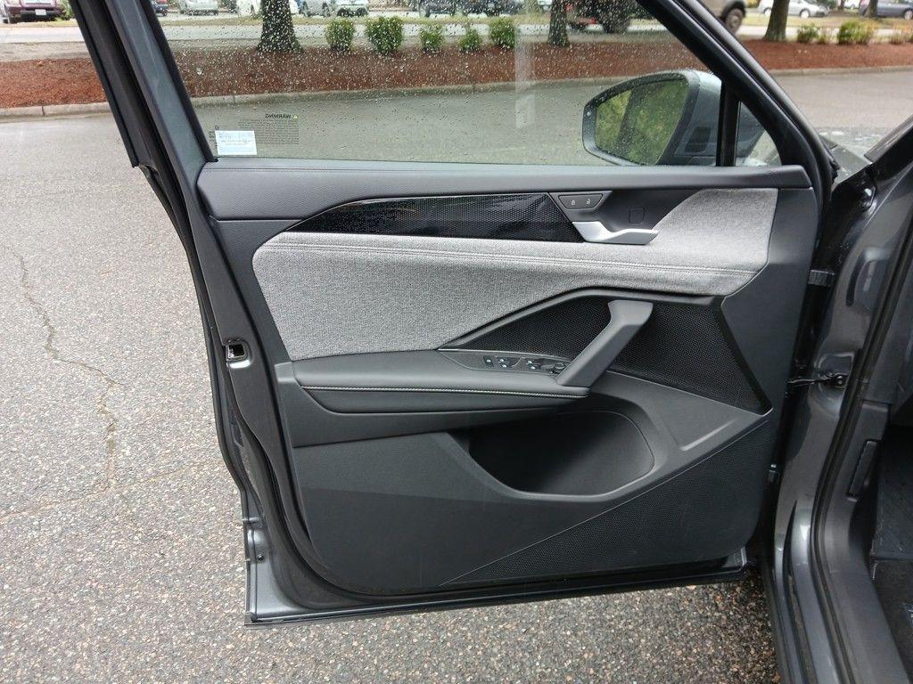 new 2025 Volkswagen Tiguan car, priced at $29,925